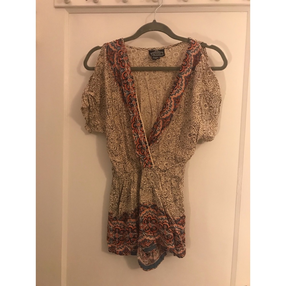Patterned romper